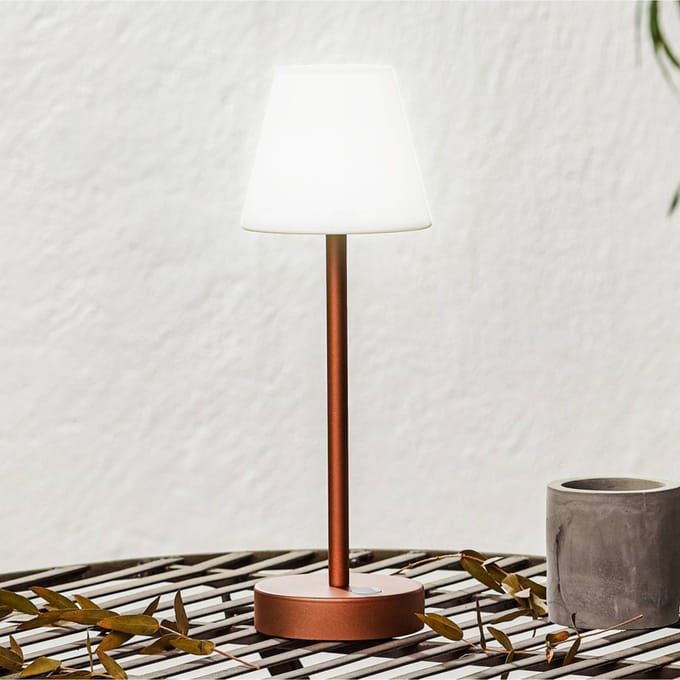 Newgarden Lola Slim LED tafellamp met accu, roségoud