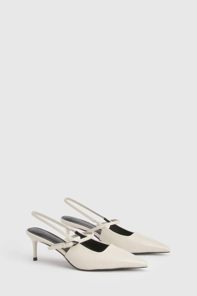 boohoo Dames Pumps Met Gespsluiting En Hielbandje | Cream | Maat: 3