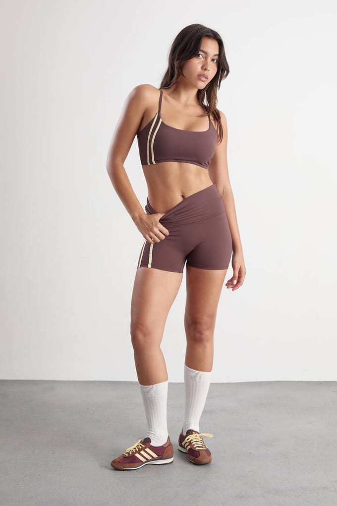 Dames Dsgn Studio Sculpt Sport-bh Met Zijstreep | Chocoladebruin | Maat: Medium
