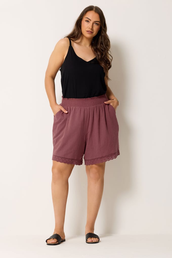 Yours Roze Gehaakte Gesmokte Shorts Size 48