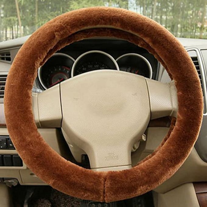 Modieuze universele auto-accessoire charme warme lange zachte pluche auto stuurhoes