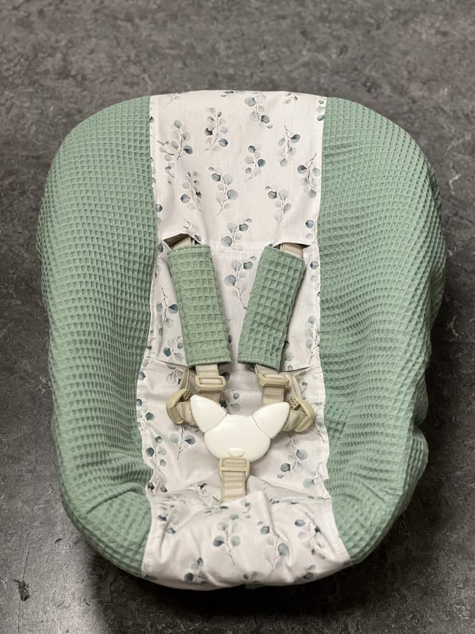 stokke newborn hoes oud groen eucalyptus