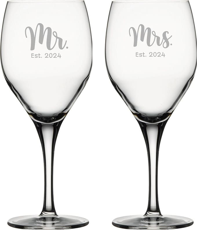 Gegraveerde set witte wijnglazen 34cl Mr. Est. 2024 - Mrs. Est. 2024