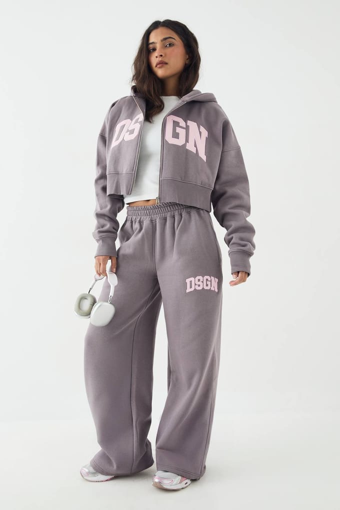 Dames DSGN Studio Cord Applique Rechte Pijp Jogger | Mauve | Maat: 3XL