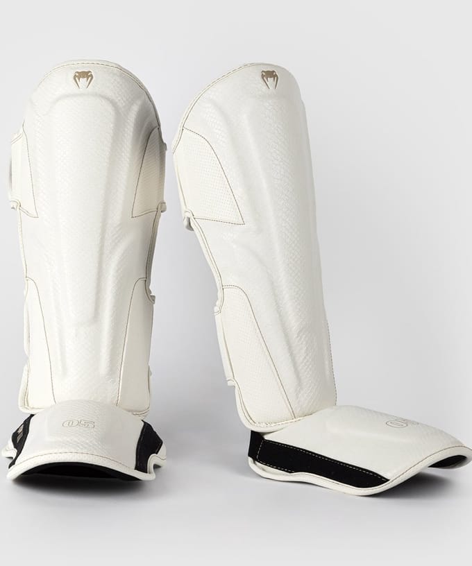 Venum Impact Evo Scales Muay Thai Scheenbeschermers Ivory - L