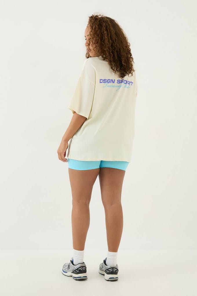 Dames Dsgn Studio Sport Training Club Oversized T-shirt | Ecru | Maat: XS