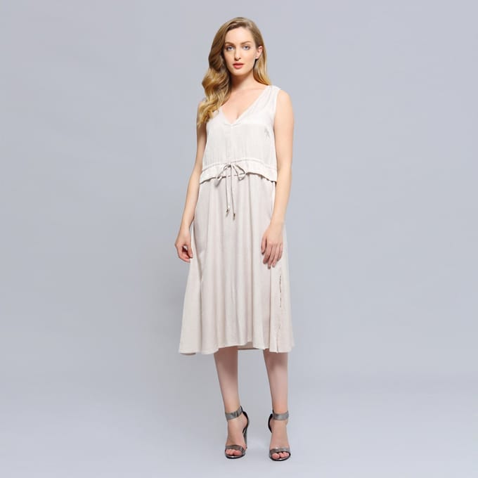 V-hals verstelbare taille midi-jurk