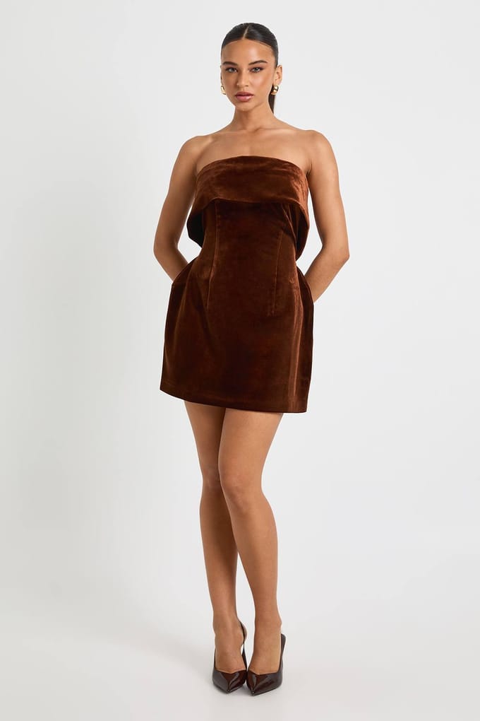boohoo Dames Fluweel Bardot Crepe Jurk | Chocolate | Maat: 8