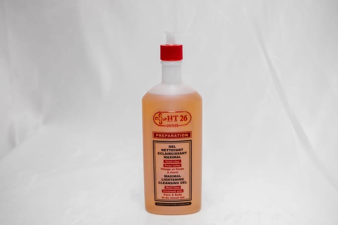 ht26 Gel nettoyant éclaircissant maximal