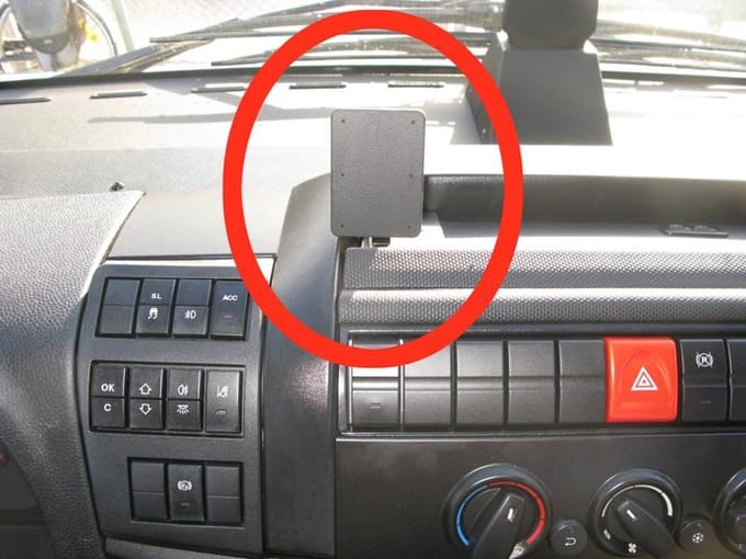 Houder - Brodit ProClip - Iveco Euro Cargo 2016-2018 Center mount