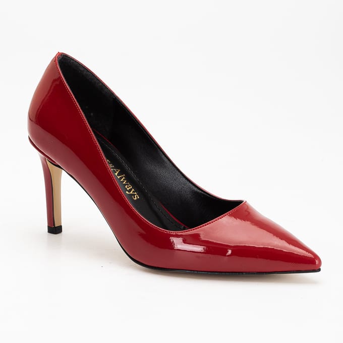 Perla Pumps met Puntige Neus en Stilettohak