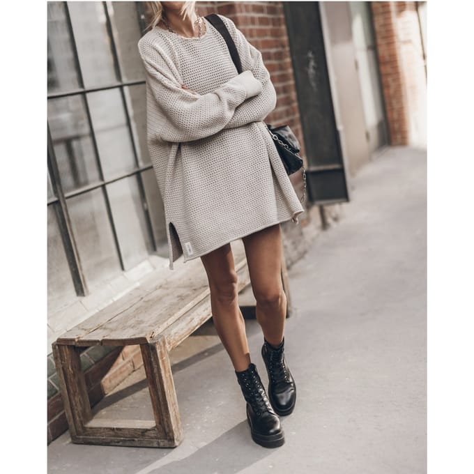 Mikuta The Light Long Knitted Sweater Größe: XS/S | Pullover Outlet | Damen