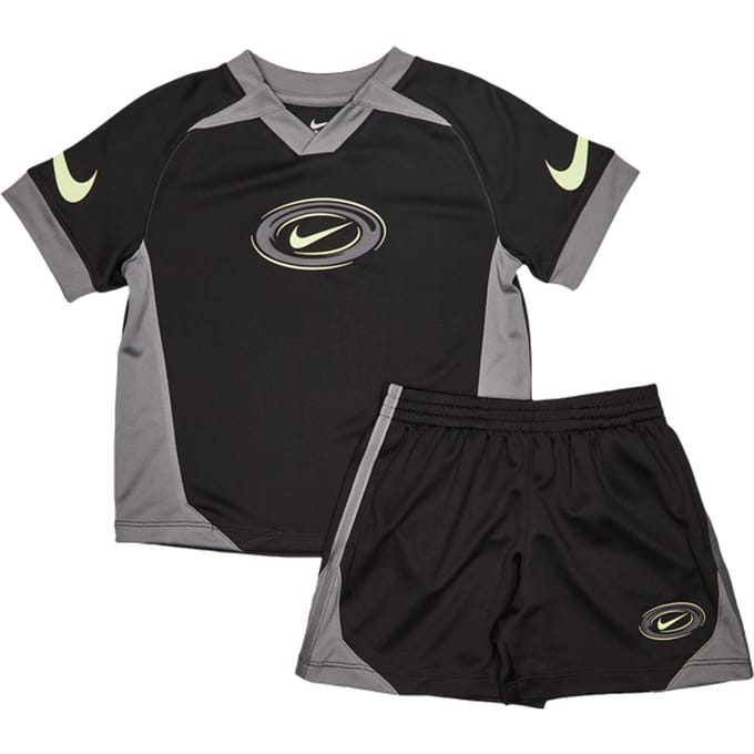 Nike Swoosh Trainingspakken Peuter - Zwart - Maat 110 - 116 CM - Poly Jersey