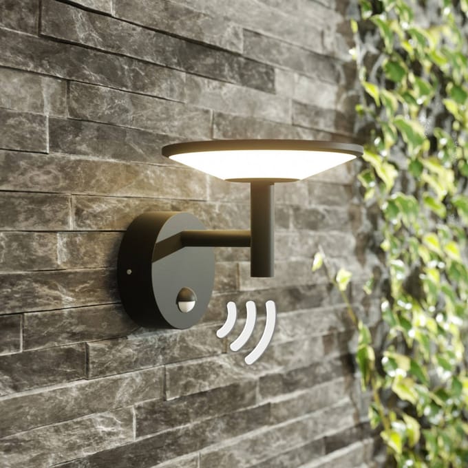Lucande LED buiten wandlamp Fenia, sensor, IP54, antraciet