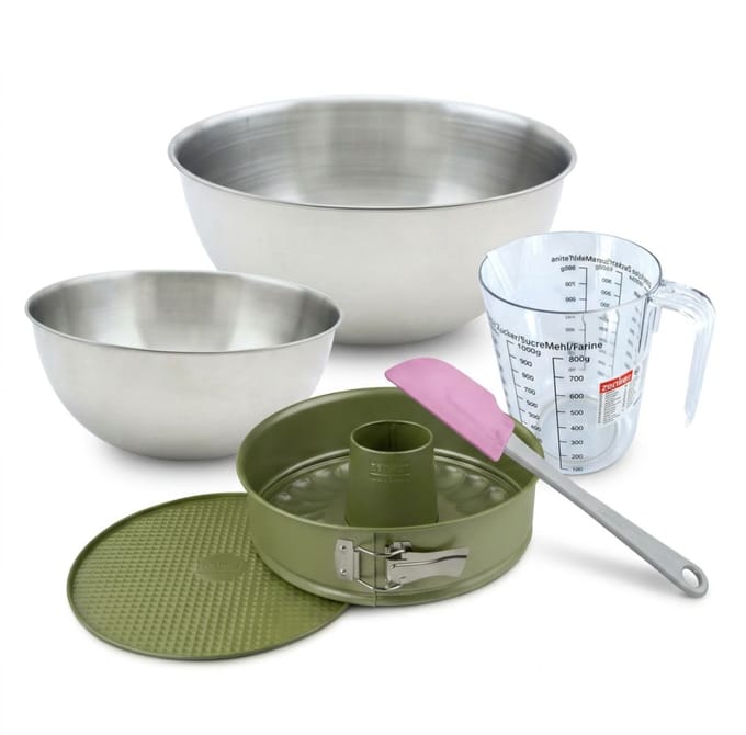 Bakkersset met springvorm en savarinvorm 26 cm carnaubawascoating, 2 mengkommen, maatbeker en spatel Zenker