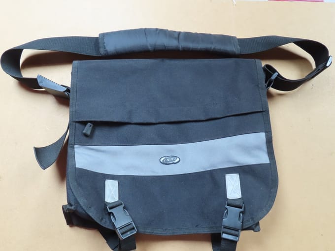 BBB - Schoudertas - Zwart met grijst - 40 op 32 op 14 cm