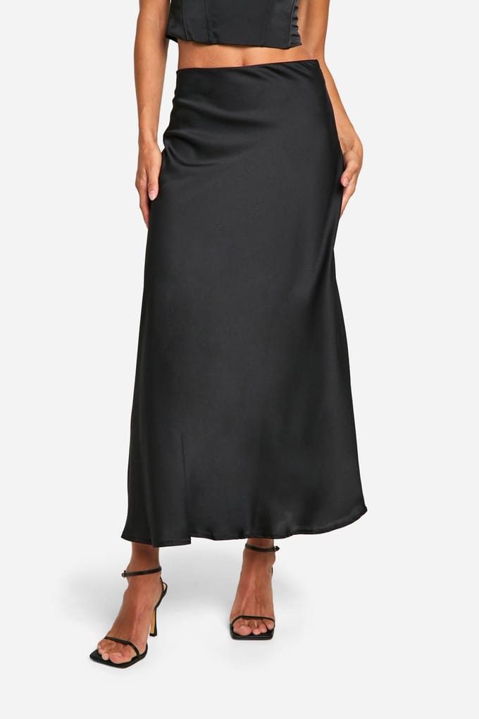 boohoo Dames Tall Satin Slip Midaxi Rok | Black | Maat: 12
