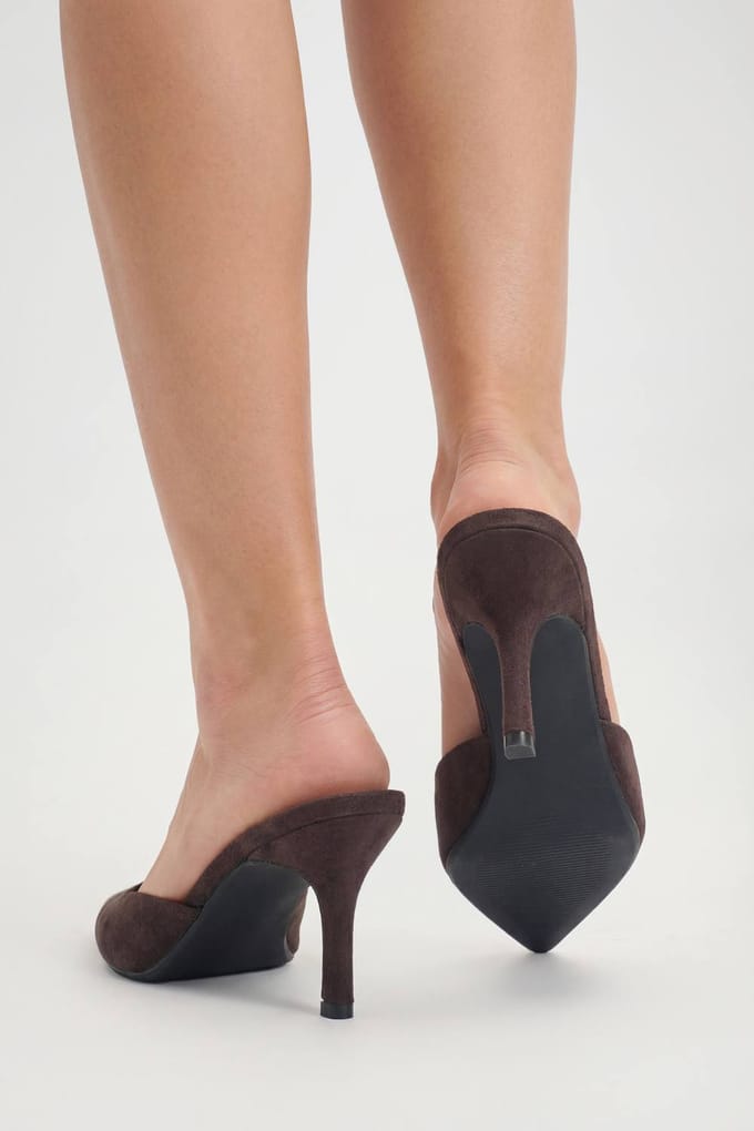 boohoo Dames Faux Suede Mules Met Vierkante Neus | Bruin | Maat: 41