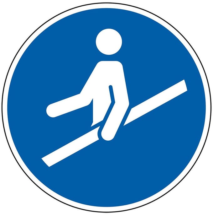 Trapleuning gebruiken sticker - ISO 7010 - M012 200 mm