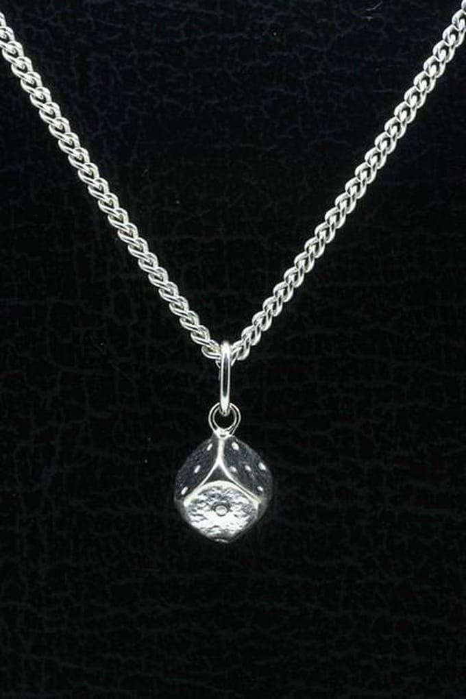 Zilveren Dobbelsteen ketting hanger - middel