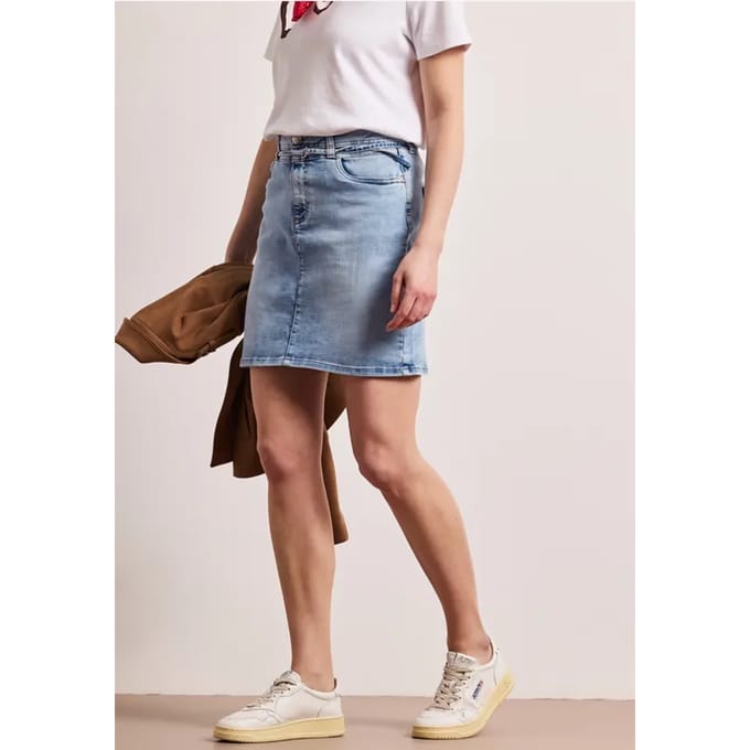 Knielange denim rok met riemdetail