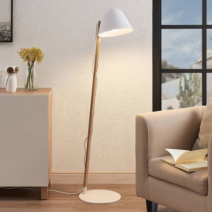 Lindby - vloerlamp - 1licht - metaal, hout - H: 128 cm - E27 - wit, helder hout