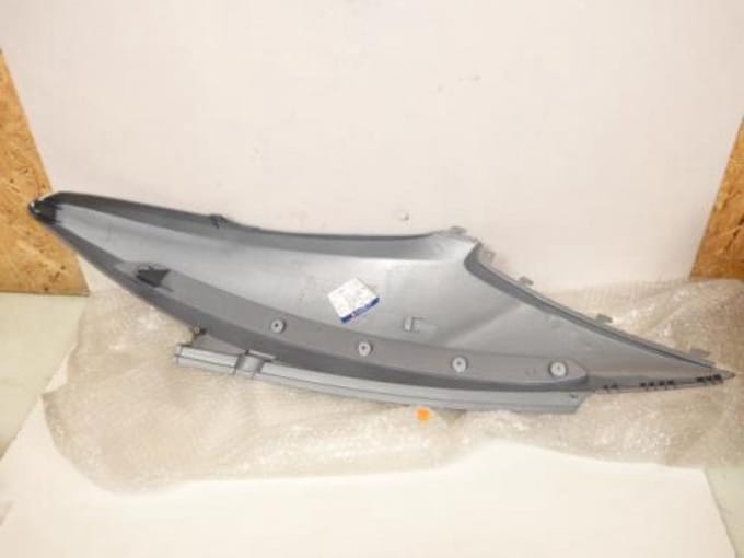 rechter achterschelp voor sym 200 gts scooter 83500-hma-000-if nieuw