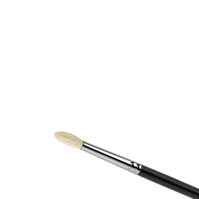 MAC 221S Mini Tapered Blending Brush