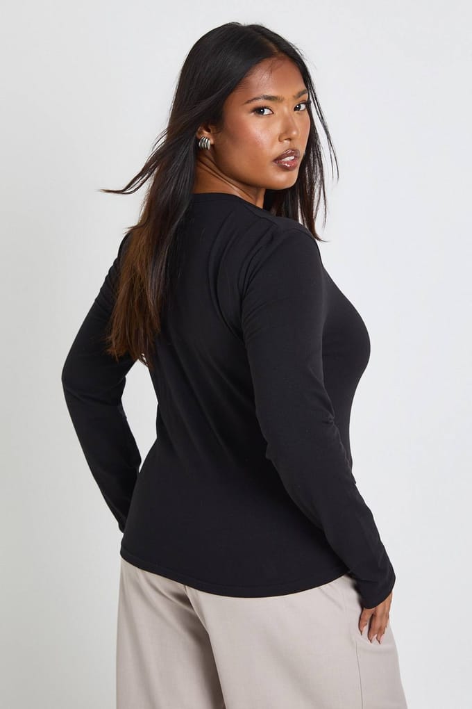 boohoo Dames Plus Basic lange mouwen getailleerde longline top | Zwart | Maat: 44