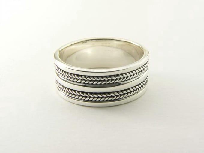 Zilveren ring met kabelpatronen - maat 21