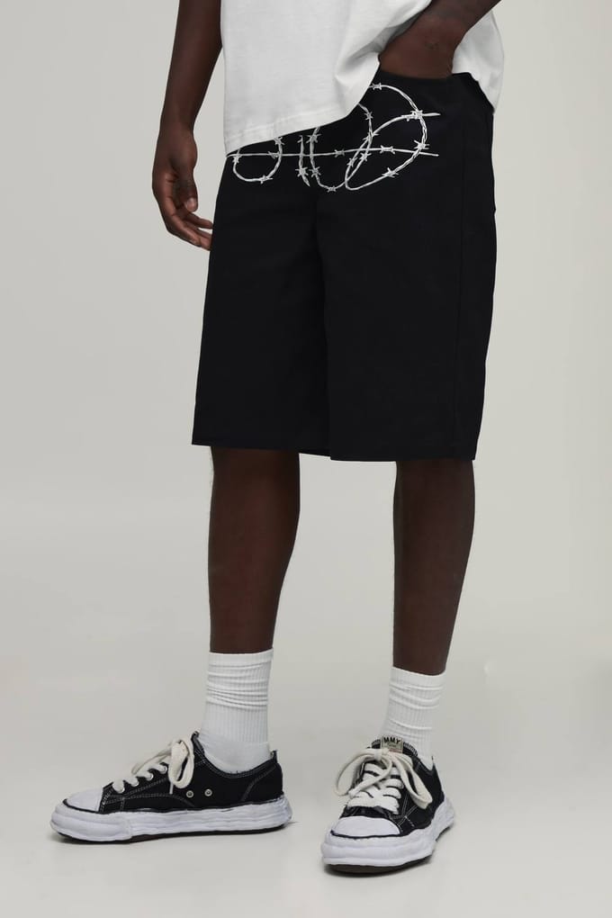 Ontspannen Pasvorm Middellange Short Met Prikkeldraadprint | Black | Size 32