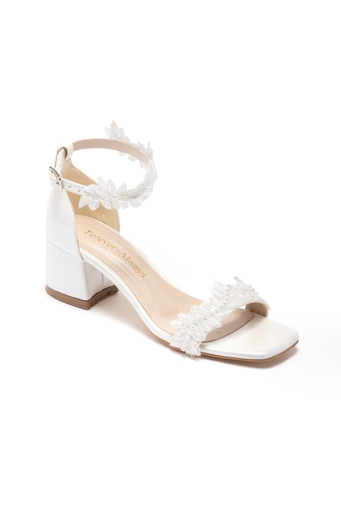 Elodie Bridal Lace Block Hak Sandaal
