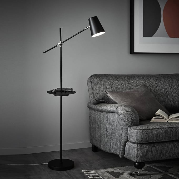 Markslöjd Vloerlamp Linear met USB-laadstation, zwart