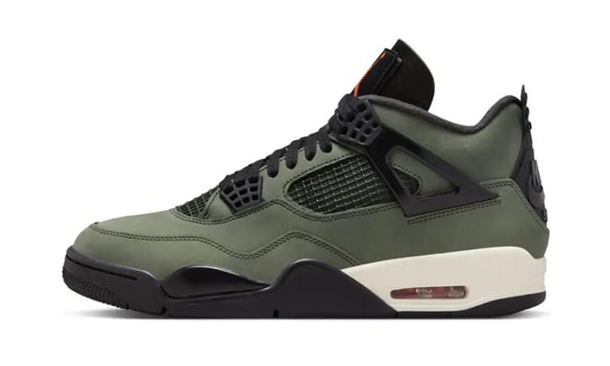 Air Jordan 4 Retro OG SP Undefeated (2025) - Maat 35.5