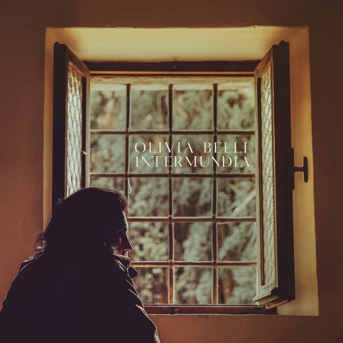 Intermundia - Olivia Belli