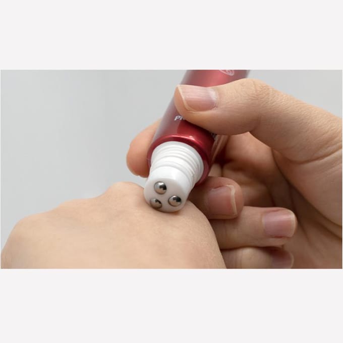 [PRETTYSKIN] Rimpelverwijderaar Roll-on Oogcrème Retinol 30ml brown