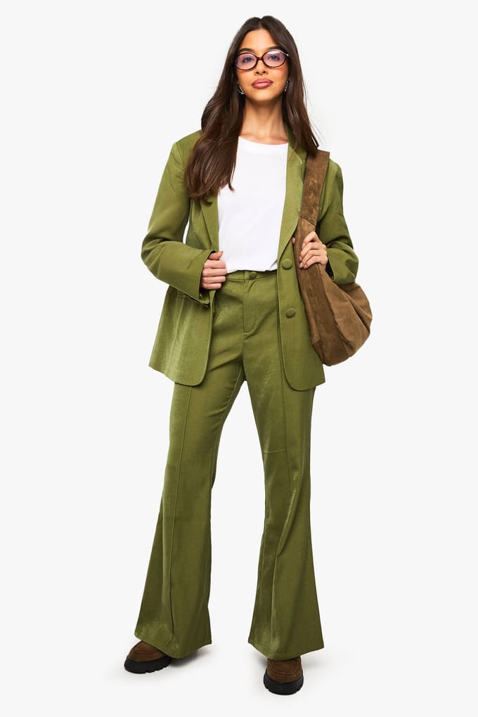boohoo Dames Enkelrijige Relaxed Fit getailleerde blazer | Olijf | Maat: 36