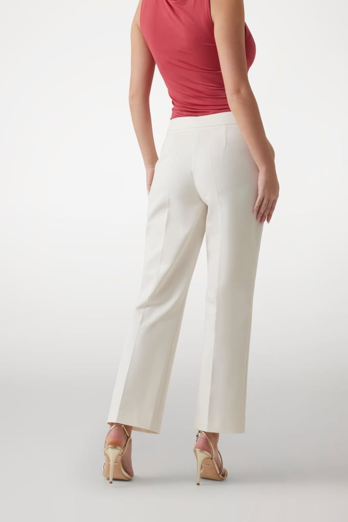 GUESS Marciano By  Sunny Chino Chain Pant Sandy Shore Taglia: 46 | Pantaloni da completo Outlet | Donna | Marrone