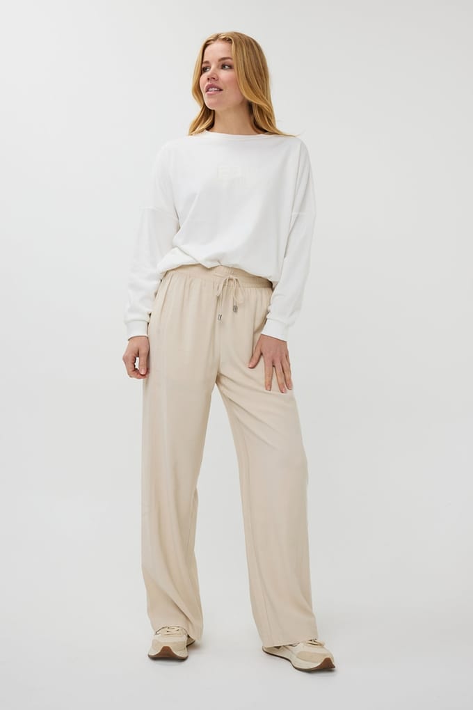 EsQualo Sweater Rubber Print Ee Off White Taglia: S | Maglioni a maglia Outlet | Donna | Bianco
