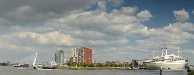 Fotobehang Rotterdam Skyline en Kop van Zuid 450 x 260 cm - € 295,--