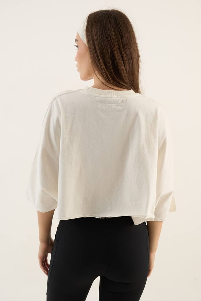 Dames Dsgn Studio Zwaar Gewassen Oversized Korte Mouw Crop T-shirt | Cream | Maat: Large