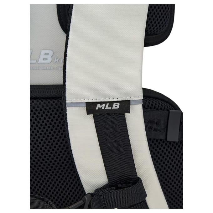 MLB 25FW New York Yankees 3-laags 21L Merklogo Mode Veelzijdig Nylon Polyester Rugzak Kinderrugzak Wit 7ABKB065N-50CRS White white