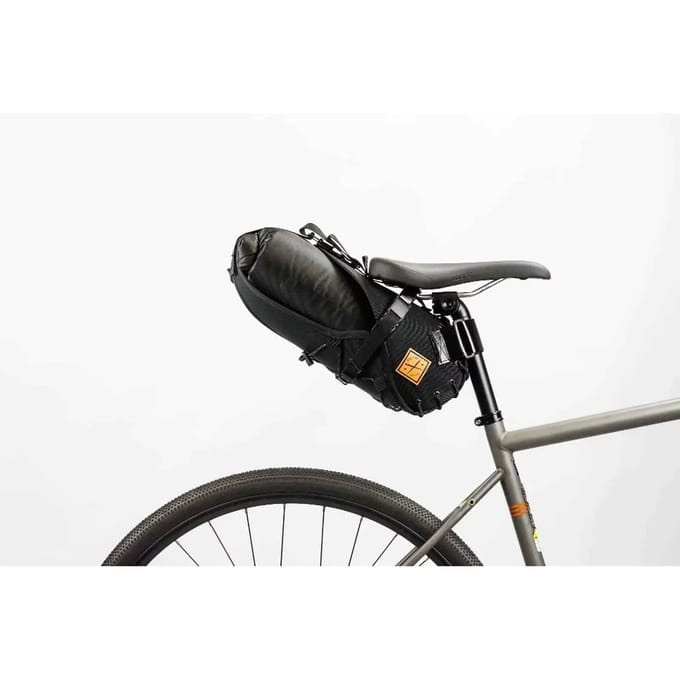 Fietszadeltas + waterdichte tas Restrap 8 L