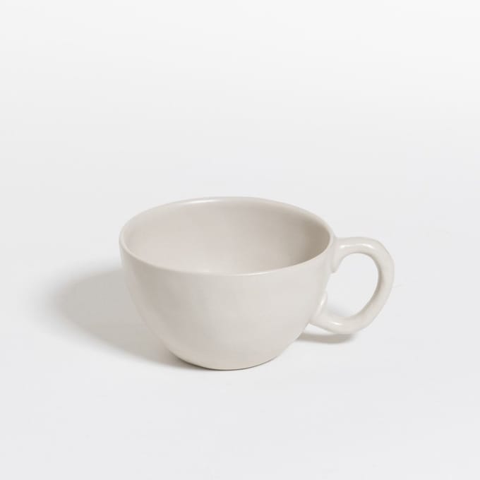 The Table | Atelier Mok Cappuccino 220 ml Asparagus - wit - handgemaakte cappuccino kop