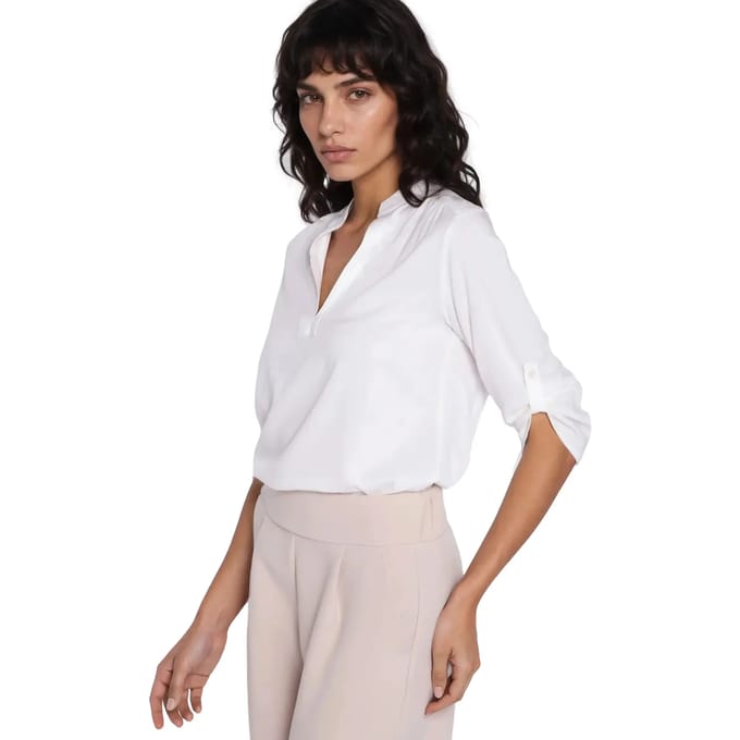 Vrouwelijke blouse met opgerolde mouwen Nife