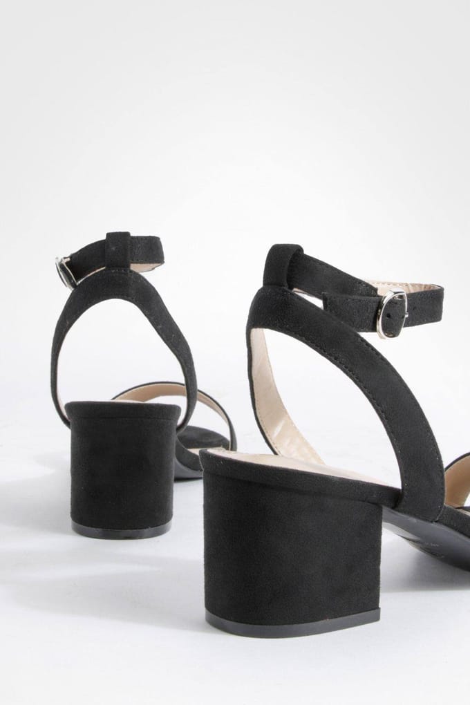 boohoo Dames Low Block Barely There Heels | Black | Maat: 3
