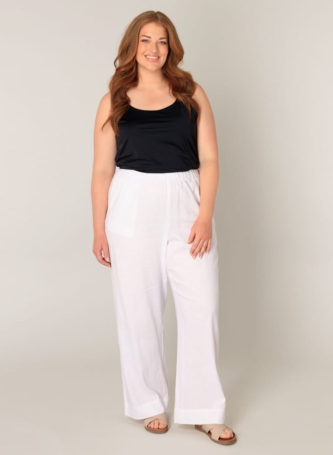 BASE LEVEL CURVY Yula Pants - Natural White - maat X-0(44)