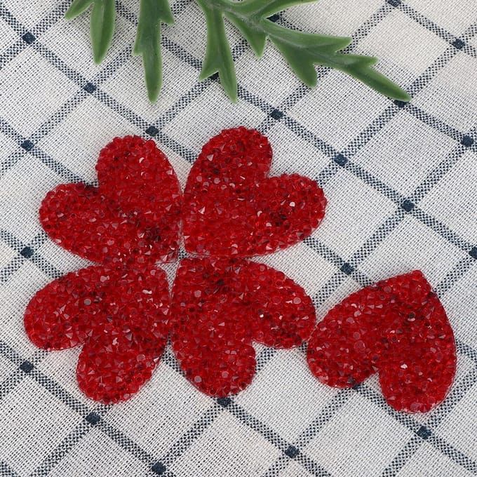 10 stuks hartvormige strass-steentjes applicaties 4 cm Hot Fix strass-steentjes kledingaccessoires schoenen red