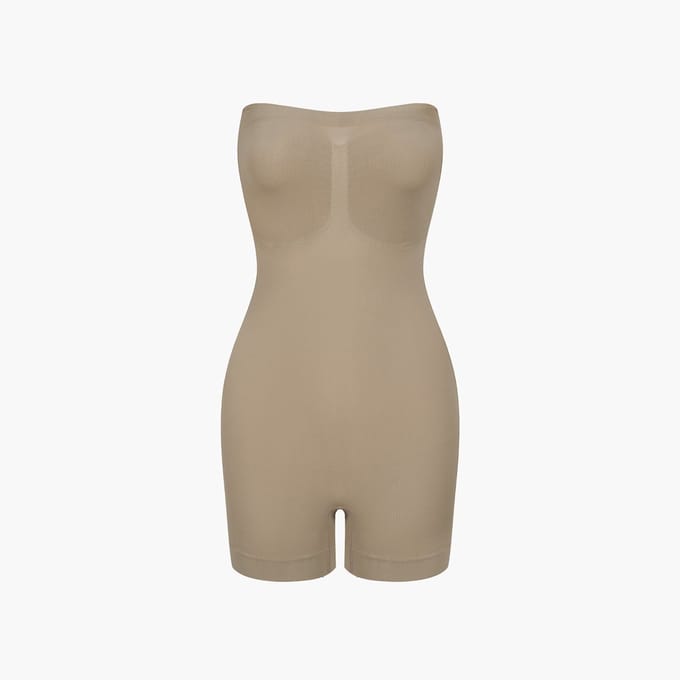 cfab - Strapless corrigerende bodysuit met short - Donkerbeige - L - Corrigerende Body - Naadlos - corrigerend ondergoed dames