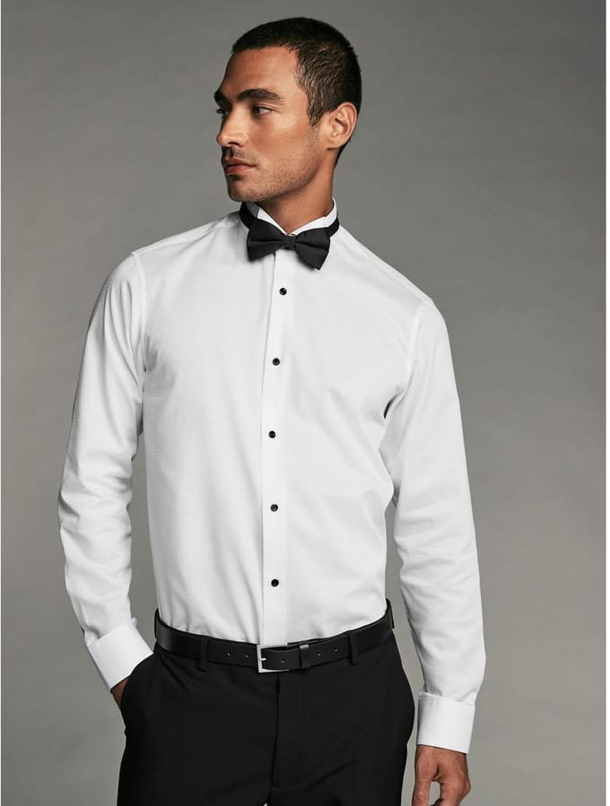 Next - Heren - Normale Pasvorm - Slim Fit Single Cuff Shirt With Wing Collar And Bow Tie Pack - Wit